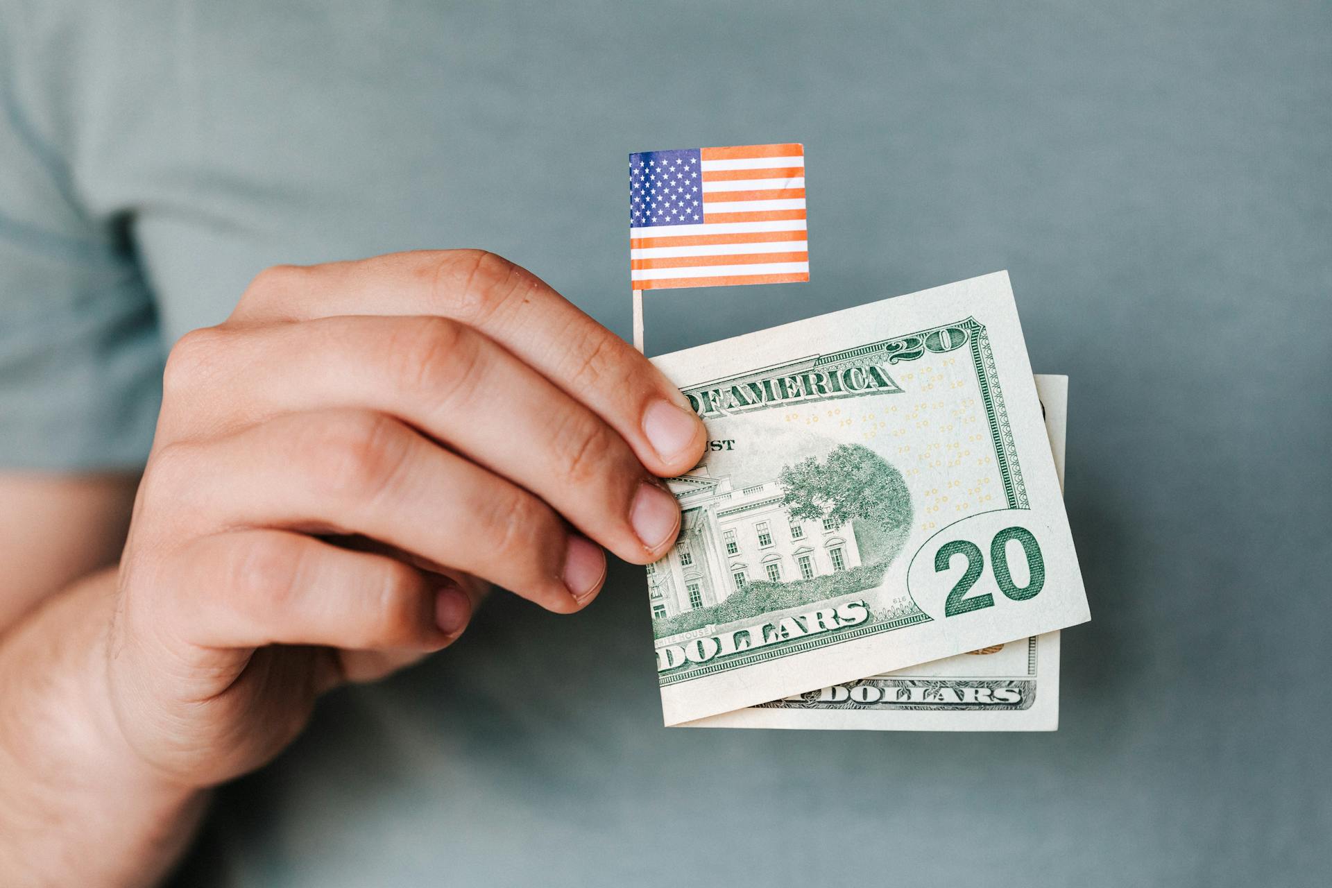 Safeguarding Your Wealth: The Case for Real Assets in the Face of Growing U.S. National Debt